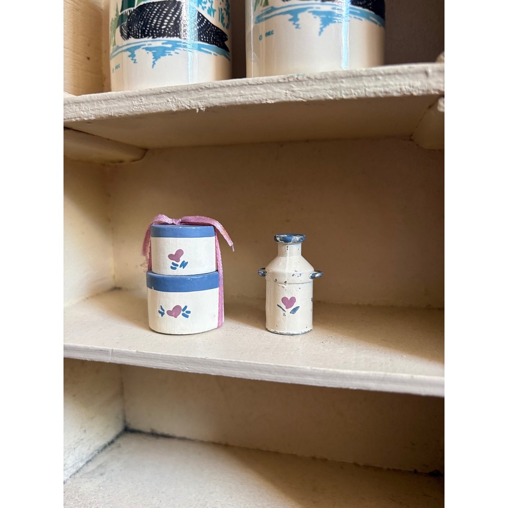 VTG rare Miniature Dollhouse Kitchen set Milk Can Heart Motif Blue & hat box set